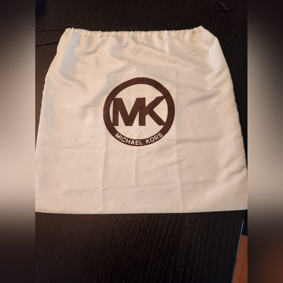 Michael Kors Handbag - Picture 7 of 7